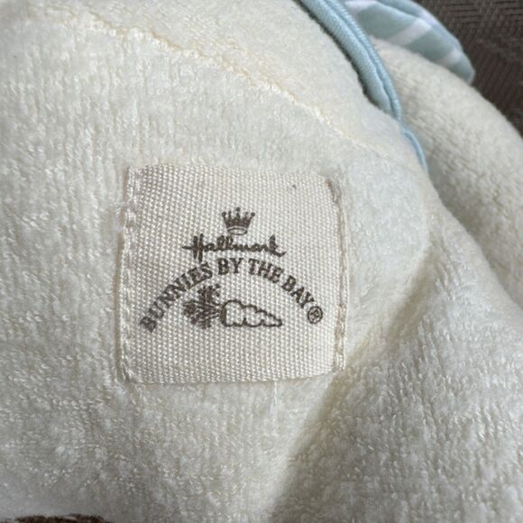 Hallmark Bunnies By the Bay "Buttercup"Plush Stuffed 12" Bunny Rabbit Easter Toy - Picture 5 of 7